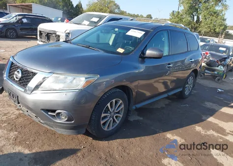 2016 Nissan Pathfinder S z USA, uszkodzony, nr VIN 5N1AR2MM9GC651277